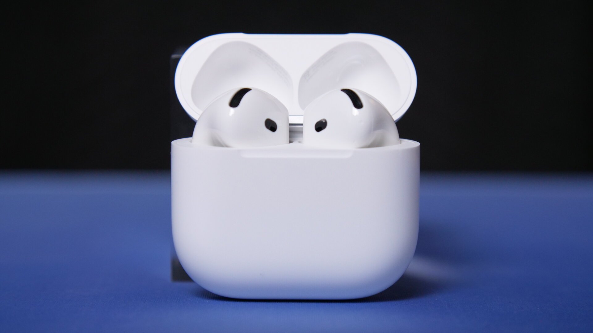 Airpods 4 In Case