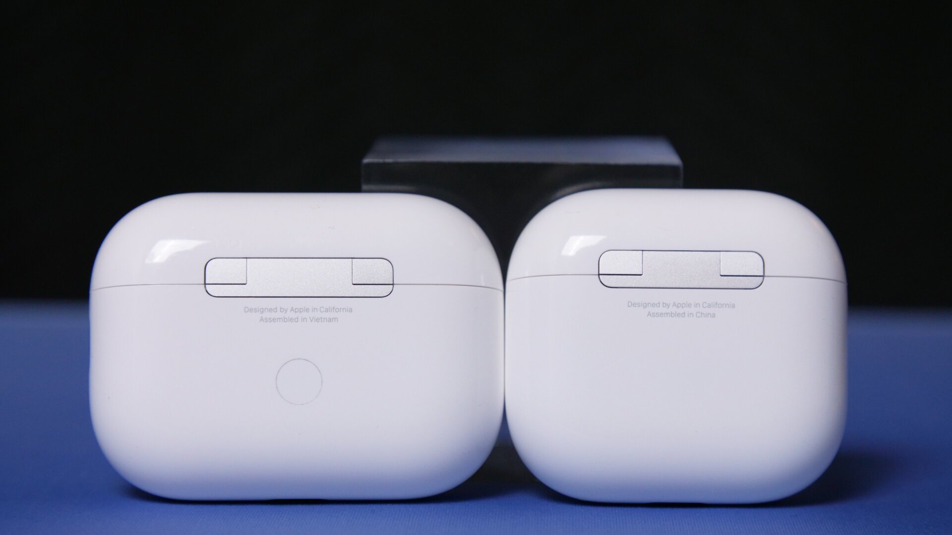 Airpods 4 Pairing Button