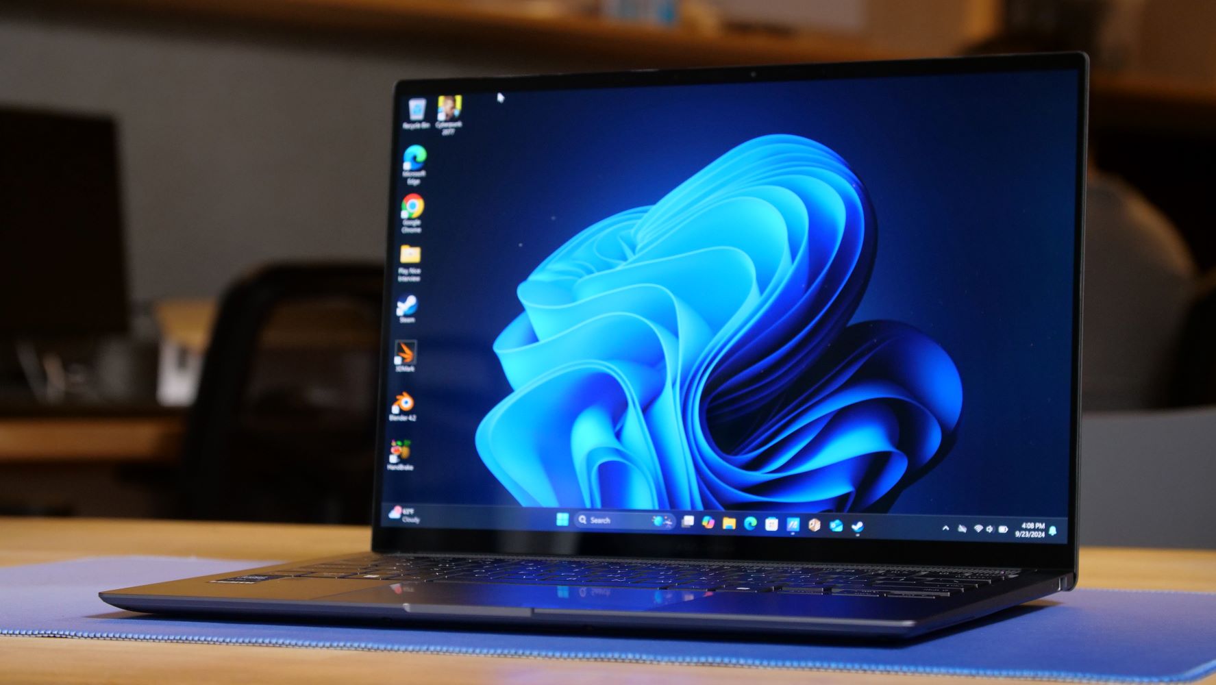 Zenbook S 14 Review